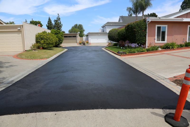 Asphalt Sealcoating